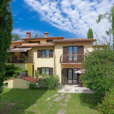 Mariza-3 By Interhome Appartement Vinež