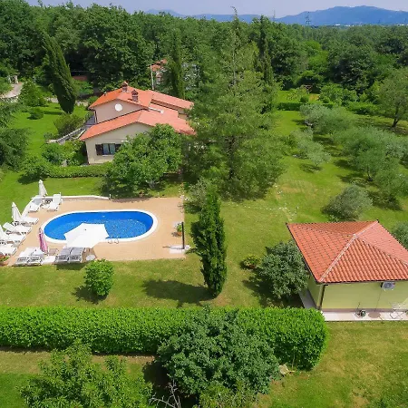 Mariza-3 By Interhome Appartement Vinež